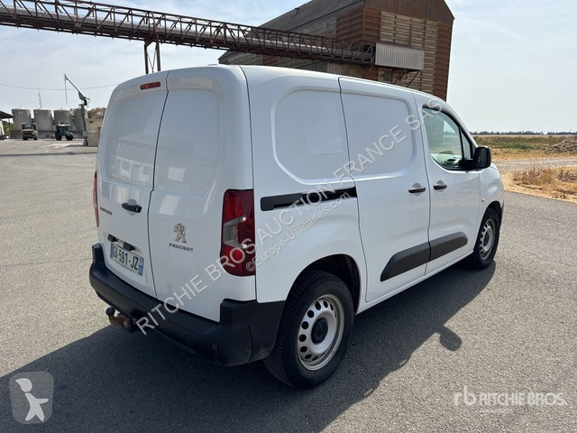 Véhicule utilitaire Peugeot