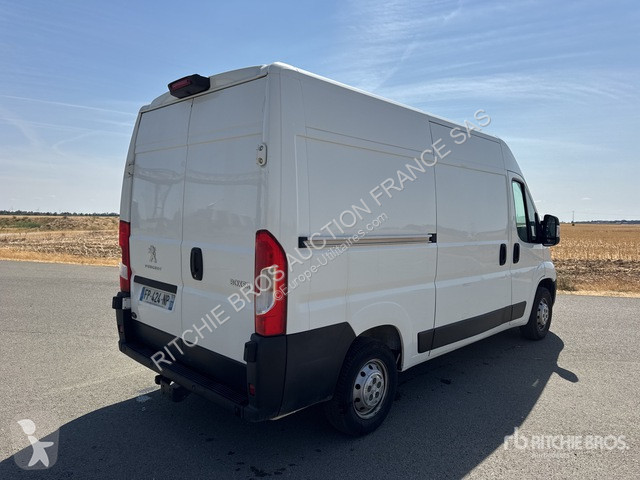 Véhicule utilitaire Peugeot