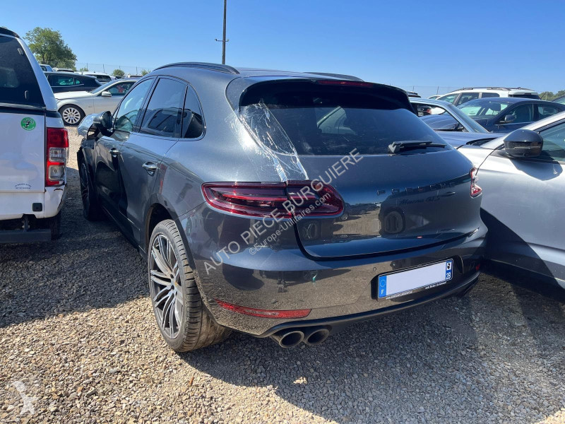 Véhicule utilitaire Porsche 3.0i V6 360 GTS /...