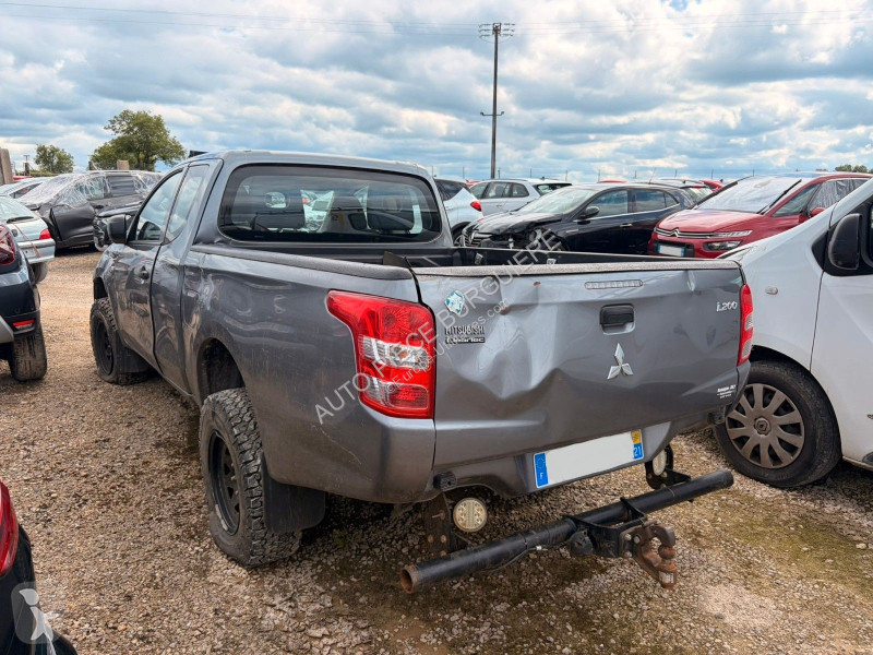 Samochód dostawczy Mitsubishi 2.4 DiD 154...