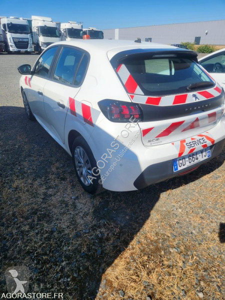 Véhicule utilitaire Peugeot 208