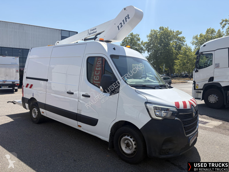 Samochód dostawczy Renault