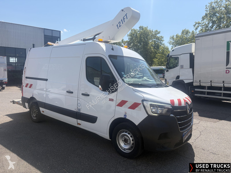 Samochód dostawczy Renault