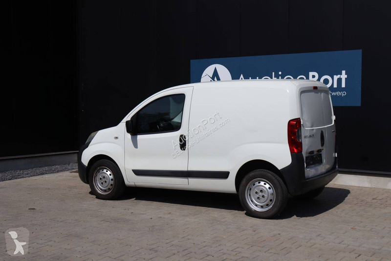 Véhicule utilitaire Peugeot