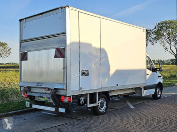 Furgon dostawczy Mercedes