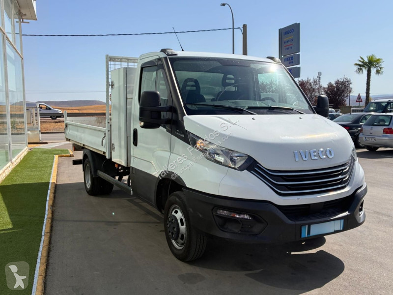 Furgoneta Iveco  35C14 AUTO. CAJA BASCULANTE