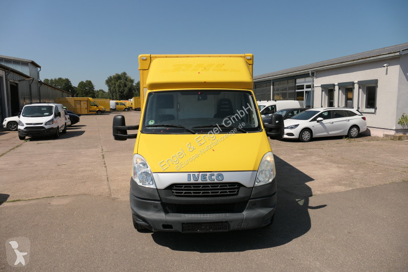 Véhicule utilitaire Iveco Daily 35 S11 C30C...