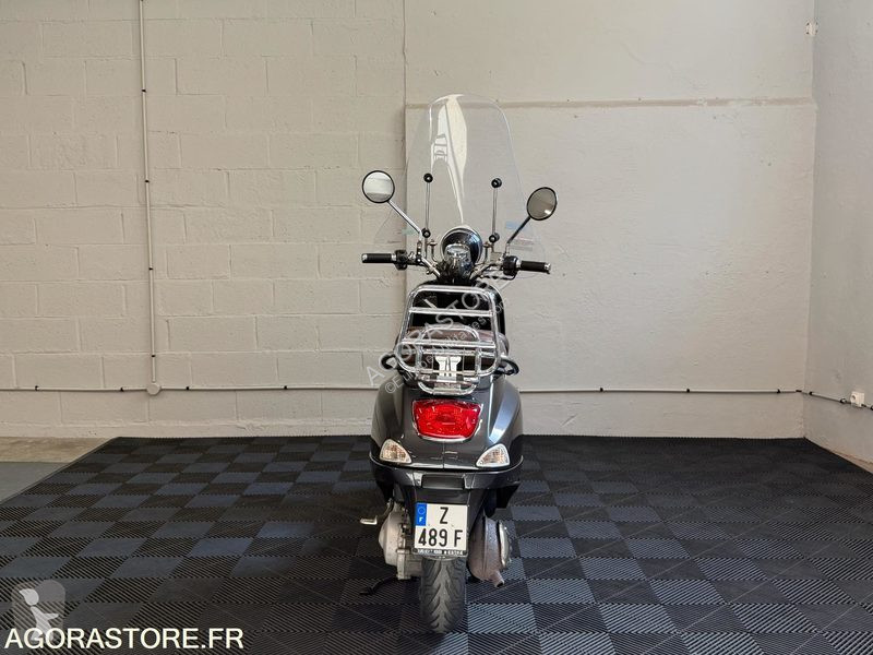 Furgoneta Piaggio LX/LXV 50