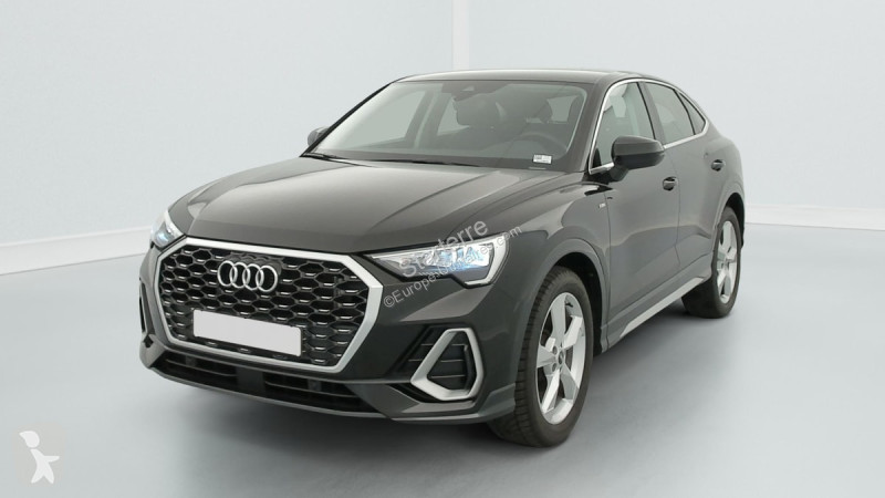 Audi Q3 Transporter