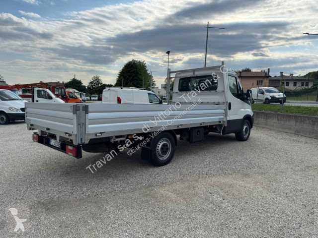 Veicolo commerciale Iveco DAILY