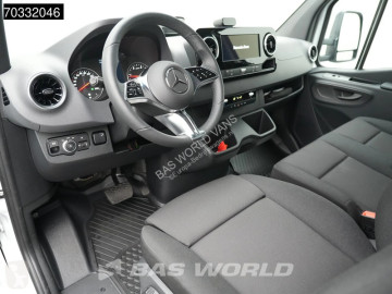 Furgon dostawczy Mercedes nowy