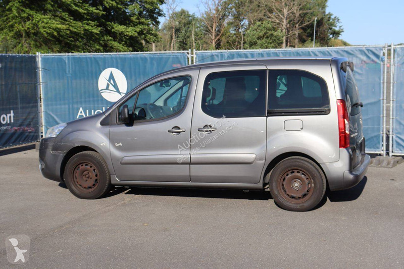 Véhicule utilitaire Peugeot