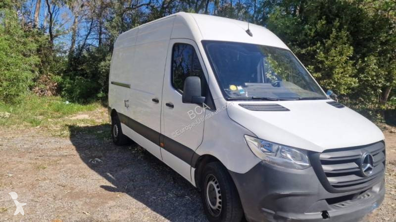 Véhicule utilitaire Mercedes