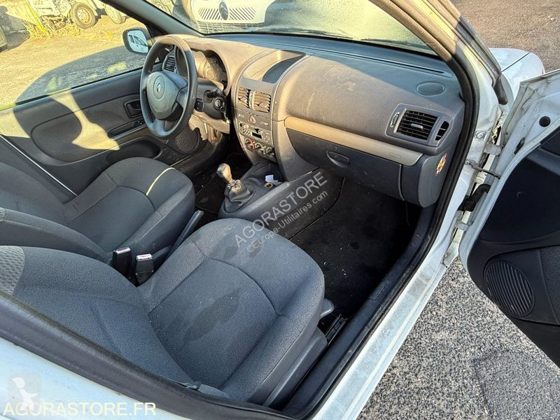 Veicolo commerciale Renault CLIO