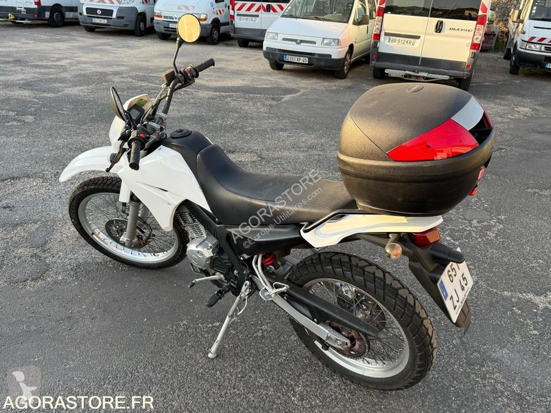 Furgoneta Yamaha XT125