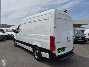 Véhicule utilitaire Mercedes