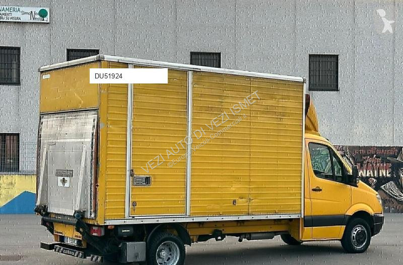 عربة نفعية Mercedes