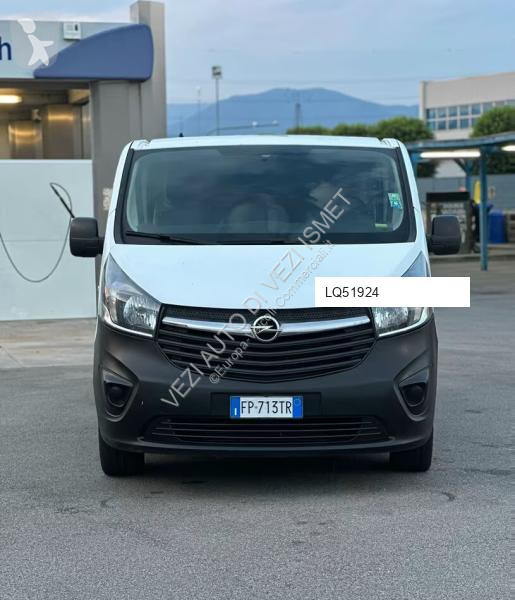 Véhicule utilitaire Opel 6 posti autocarro
