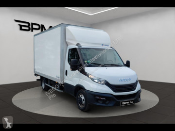 Con volquete Iveco