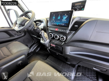 Fourgon Iveco neuf