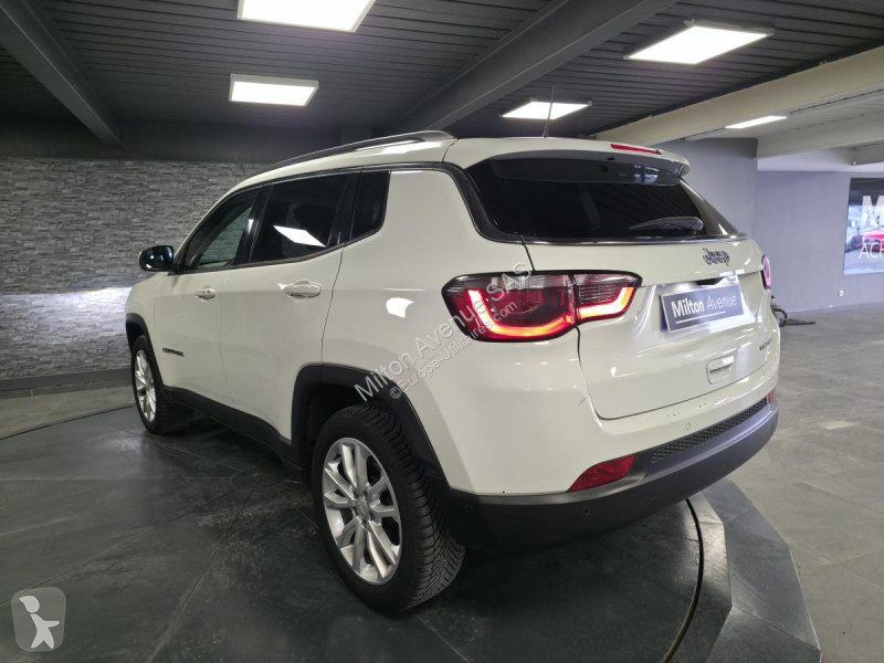 Véhicule utilitaire Jeep 1.3 GSE T4 130 4x2...