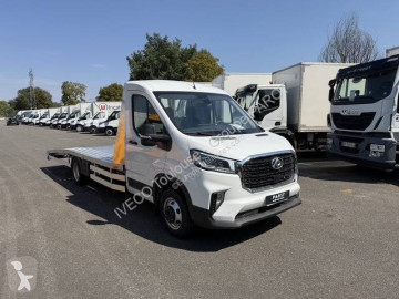 Utilitaire porte voitures Maxus
