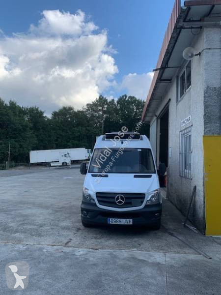 Mercedes  van