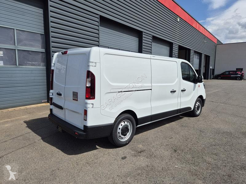 Furgoneta Renault L2H1 150 RED EDITION