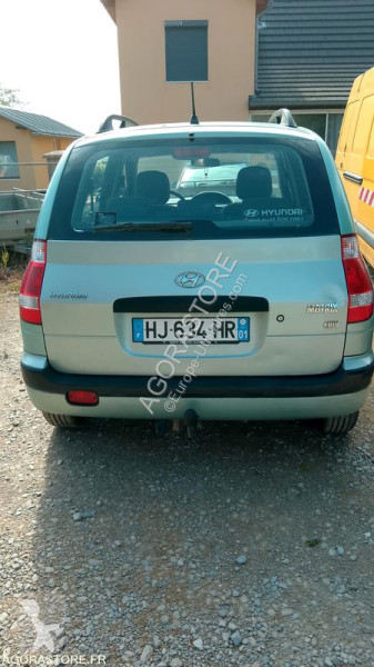 Hyundai MATRIX van