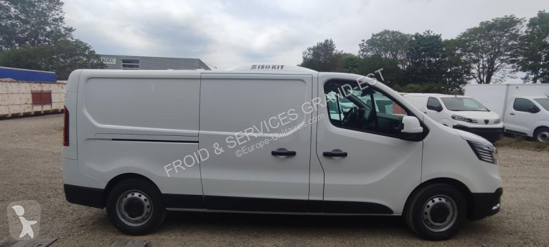Véhicule utilitaire Renault 2,5L DCI 150 CV