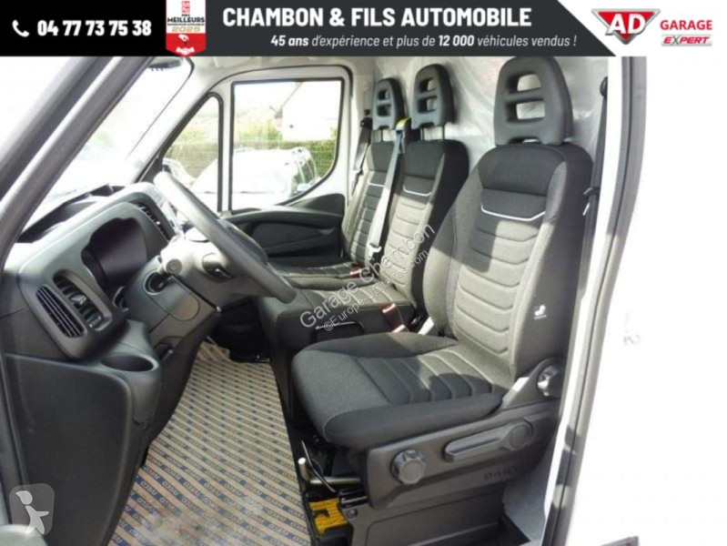 عربة نفعية Iveco 35S18 3.0 V16 HI-MATIC H2 180CV