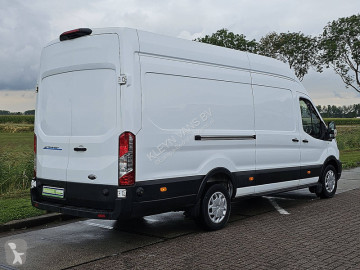 Fourgon utilitaire Ford