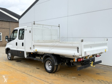 Utilitaire benne Iveco