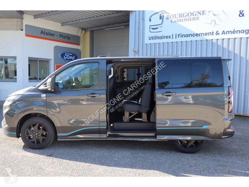 Véhicule utilitaire Ford