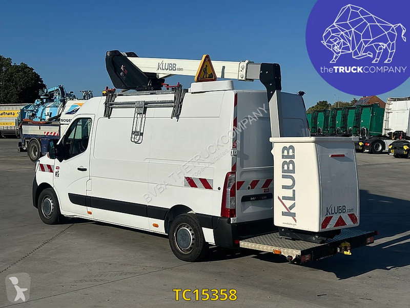 Véhicule utilitaire Renault 145.35 klubb