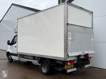 Caja cerrada Mercedes