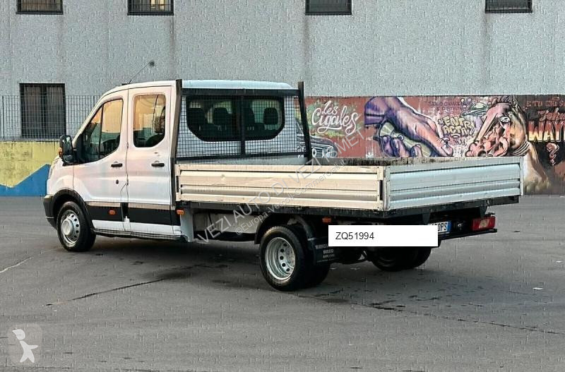 Véhicule utilitaire Ford TRANSIT