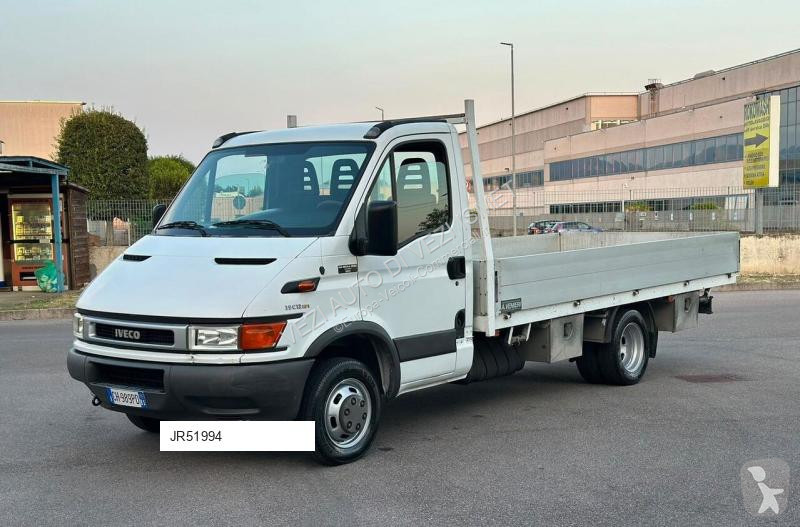 Véhicule utilitaire Iveco DAILY 35C12