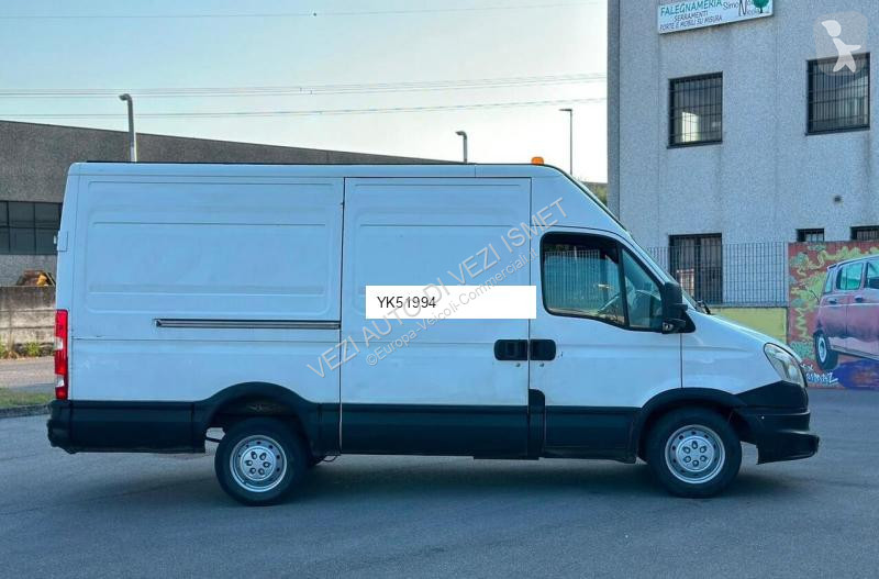 Лекотоварен автомобил Iveco Dailly 35s15