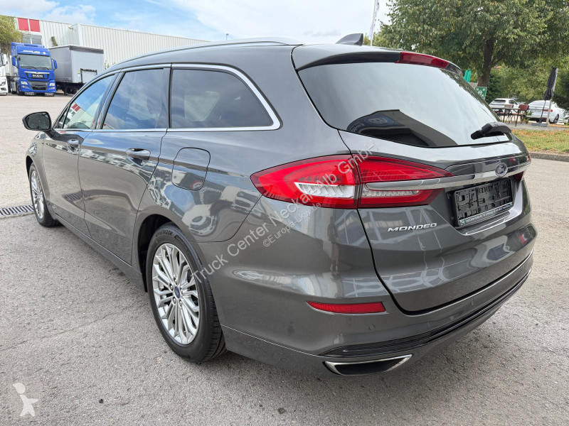 Véhicule utilitaire Ford Turnier Titanium 2.0...