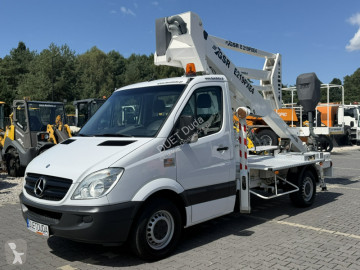 Furgoneta Mercedes
