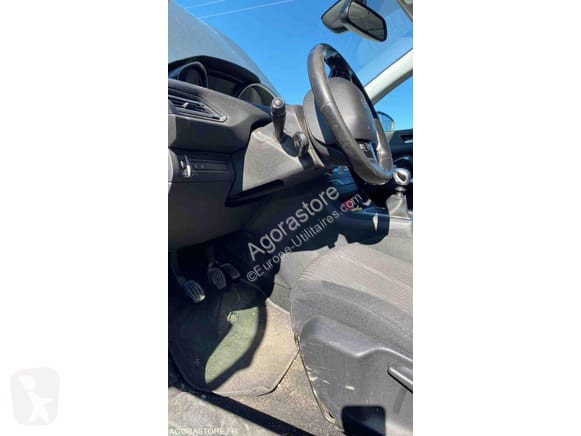 Véhicule utilitaire