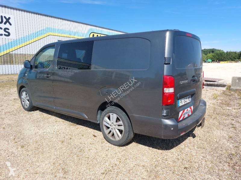 Véhicule utilitaire Peugeot