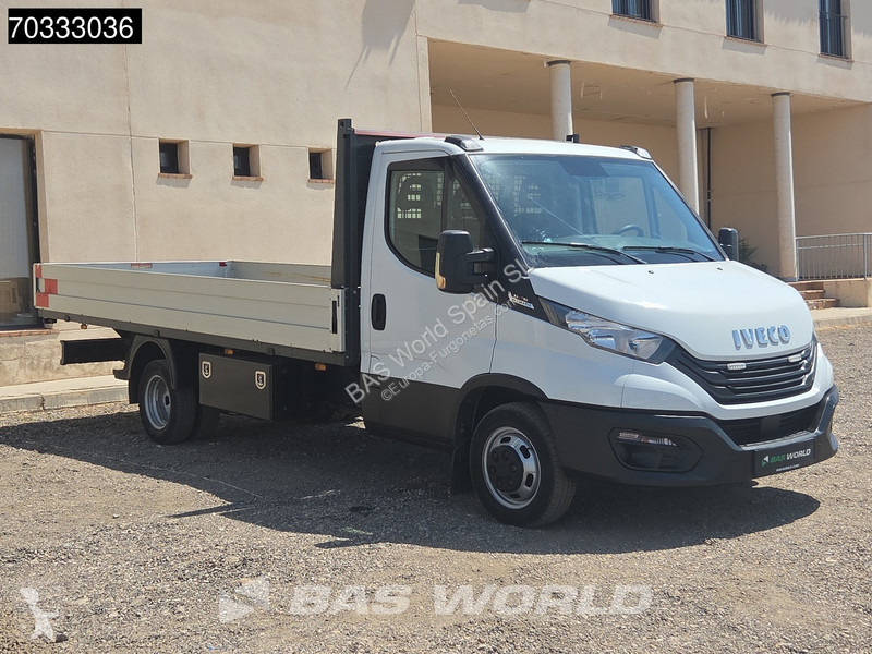 Véhicule utilitaire Iveco 35C18 3.0L Automático...