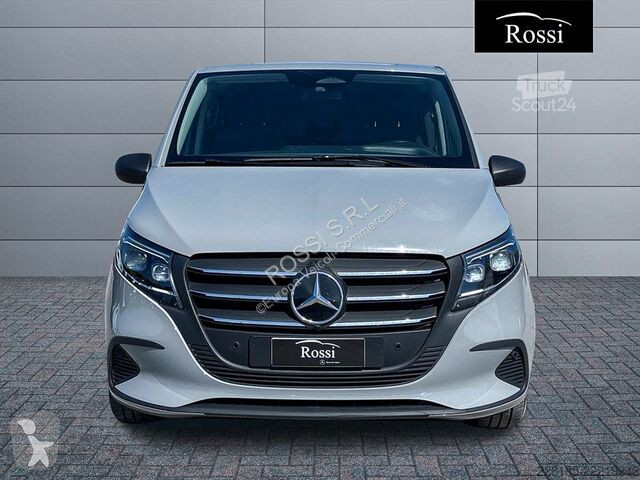 Véhicule utilitaire Mercedes III - furgone 119...