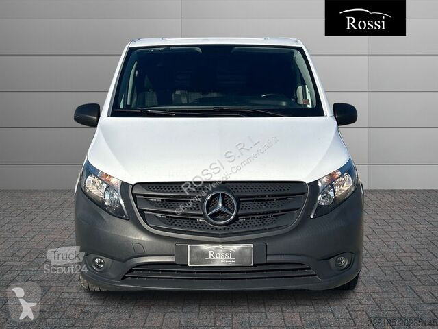 Véhicule utilitaire Mercedes III - vito 114 cdi...