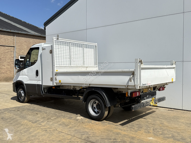 Véhicule utilitaire Iveco 35C16 3.0 L4 Kipper...