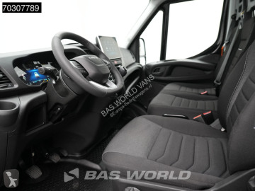 Iveco Daily 35C18 3.0L Driezijdige Kipper 180PK ACC LED Airco Camera CarPlay Stoelverwarming Parkeersensoren 3,5t Trekgewicht Euro6 Tipper B