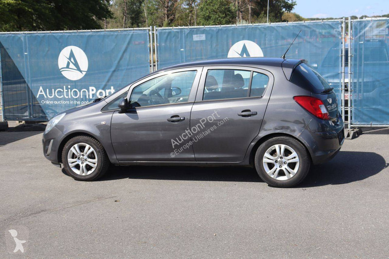 Véhicule utilitaire Opel