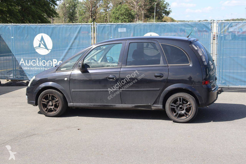 Véhicule utilitaire Opel